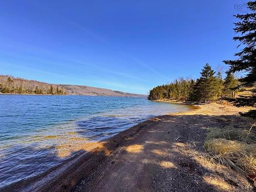 156 Widow Point Loop, West Bay Marshes, NS 
