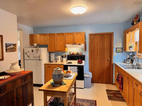 156 Widow Point Loop, West Bay Marshes, NS 