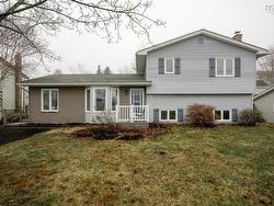 61 Lancaster Drive  Herring Cove, NS B3V 1H9