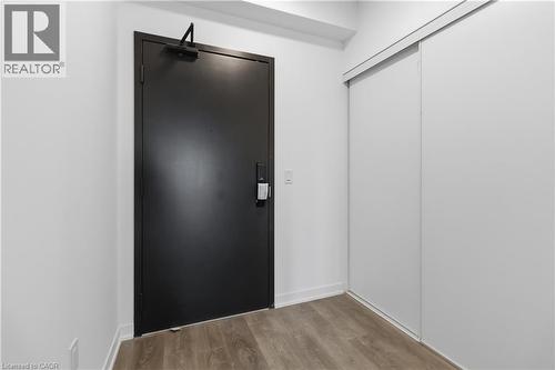 4878 Powers Common Unit# 224, Burlington, ON - Indoor Photo Showing Other Room