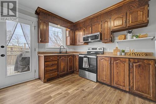 105 Frecker Drive, St. John'S, NL - Indoor Photo Showing Kitchen