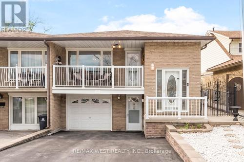 941 Stainton Drive, Mississauga, ON - Outdoor With Balcony With Facade