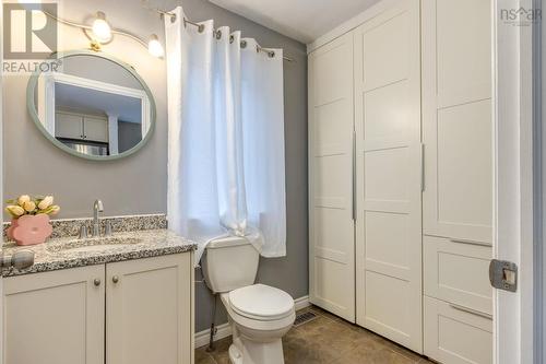 53 Heathside Crescent, Halifax, NS - Indoor Photo Showing Bathroom