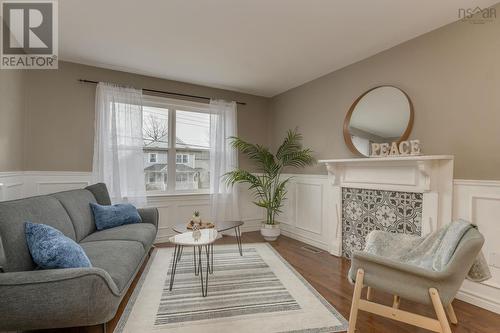 53 Heathside Crescent, Halifax, NS - Indoor