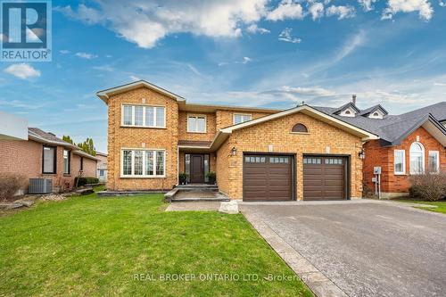 55 MULL CRESCENT  Clarington (Courtice), ON L1E 2E2