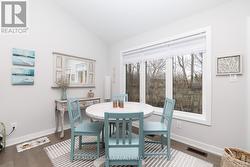 Dining area - 