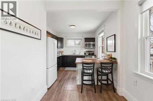 199 Kensington Avenue S, Hamilton, ON - Indoor