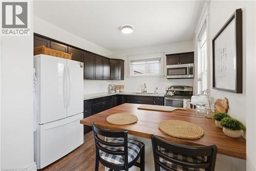 199 Kensington Avenue S, Hamilton, ON - Indoor Photo Showing Dining Room