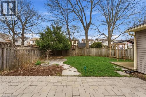 199 Kensington Avenue S, Hamilton, ON - Outdoor With Backyard