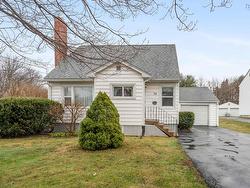 74 Louisburg Lane  Dartmouth, NS B2W 3B1