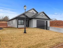 69 Alice Avenue Charlottetown, PE C1C 0V4