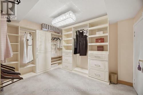 Separate walk-in closet - 1311 Underwood Drive, Mississauga, ON - Indoor