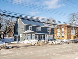 153-157 Albro Lake Road  Dartmouth, NS B3A 3Y7