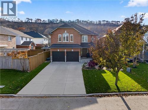 51 HICKORY Crescent  Grimsby, ON L3M 5P9