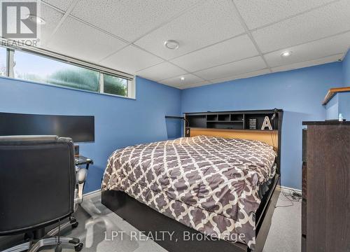 4th Bedroom - 31 Patrick Drive, Aurora, ON - Indoor Photo Showing Bedroom