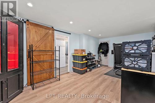 31 Patrick Drive, Aurora, ON - Indoor