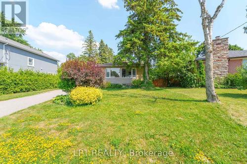 31 Patrick Drive, Aurora, ON - Outdoor