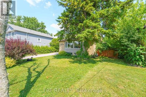 31 Patrick Drive, Aurora, ON - Outdoor
