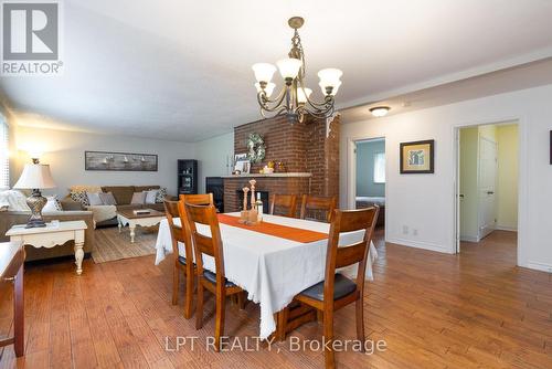 Dining - 34 Staglir Drive, Tiny, ON - Indoor Photo Showing Dining Room