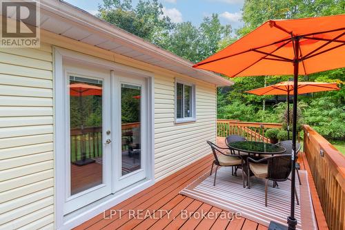 Expansive Decking - 34 Staglir Drive, Tiny, ON - Outdoor With Deck Patio Veranda With Exterior