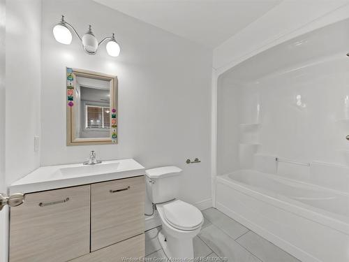658 Caron, Windsor, ON 