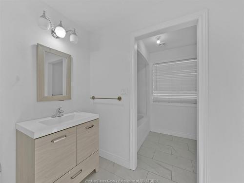 658 Caron, Windsor, ON 