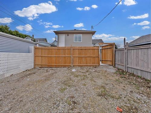 658 Caron, Windsor, ON 