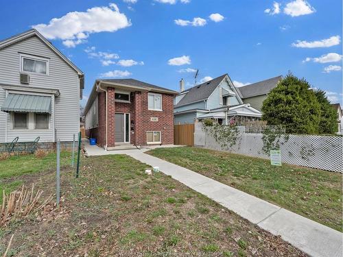 658 Caron, Windsor, ON 