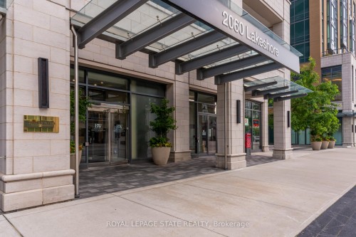 308-2060 Lakeshore Road, Burlington, ON - Outdoor