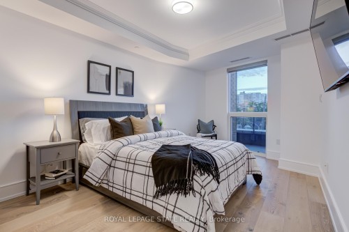 308-2060 Lakeshore Road, Burlington, ON - Indoor Photo Showing Bedroom