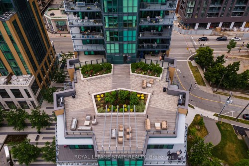 308-2060 Lakeshore Road, Burlington, ON - Outdoor With Facade
