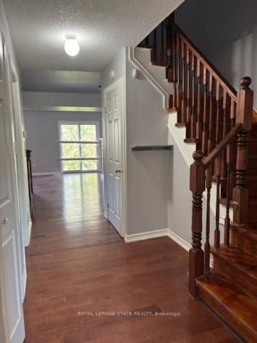 45 Thames Way, Hamilton, ON - Indoor Photo Showing Other Room