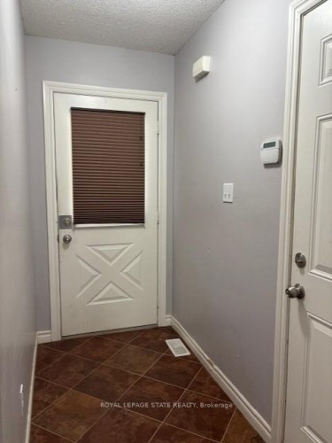 45 Thames Way, Hamilton, ON - Indoor Photo Showing Other Room