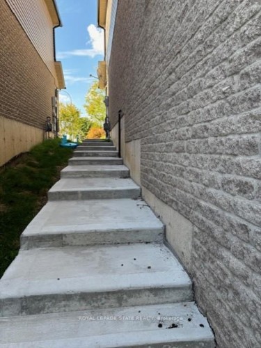 45 Thames Way, Hamilton, ON - Outdoor
