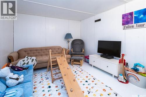 38 Morris Drive, Saskatoon, SK - Indoor