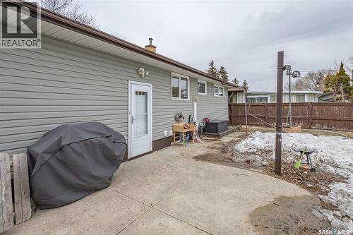 38 Morris Drive, Saskatoon, SK - Outdoor With Exterior
