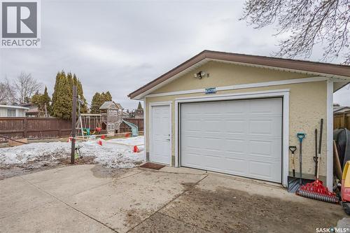38 Morris Drive, Saskatoon, SK - Outdoor With Exterior