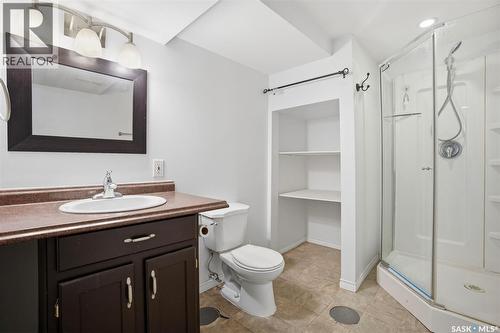 1117 Taylor Street E, Saskatoon, SK - Indoor Photo Showing Bathroom