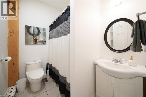 9 Michael'S Lane, Tillsonburg, ON - Indoor Photo Showing Bathroom