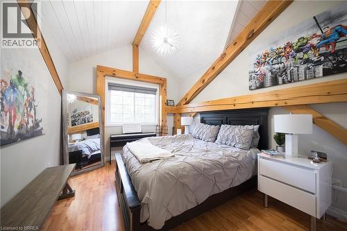 9 Michael'S Lane, Tillsonburg, ON - Indoor Photo Showing Bedroom