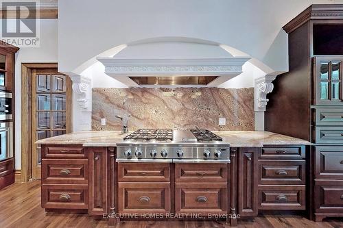 7651 Milburough Line, Milton, ON - Indoor Photo Showing Kitchen With Upgraded Kitchen