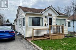 6594 BARKER STREET Niagara Falls, ON L2G 1Y8