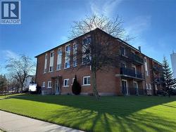 15 MOWAT Boulevard Unit# 4 Kitchener, ON N2E 1J1