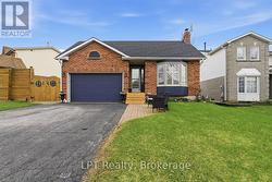 831 LAVIS STREET  Oshawa (Pinecrest), ON L1K 1W8