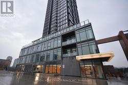 1511 - 5 QUARRINGTON LANE  Toronto, ON M3C 0S5