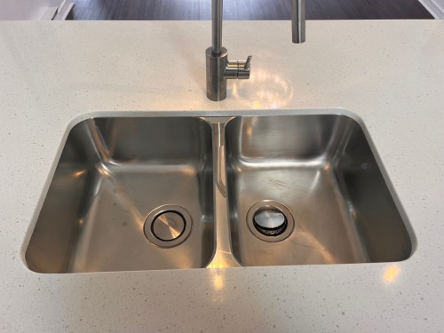 Autre - 8-79 Boul. Jean-Paul-Vincent, Longueuil (Le Vieux-Longueuil), QC - Indoor Photo Showing Kitchen With Double Sink