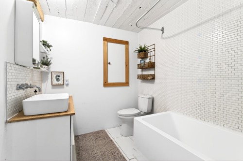 Salle de bains - 365 Ch. Chamberlain, Dixville, QC - Indoor Photo Showing Bathroom
