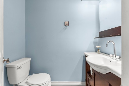 Salle d'eau - 4596 Rue Lake, Dollard-Des-Ormeaux, QC - Indoor Photo Showing Bathroom