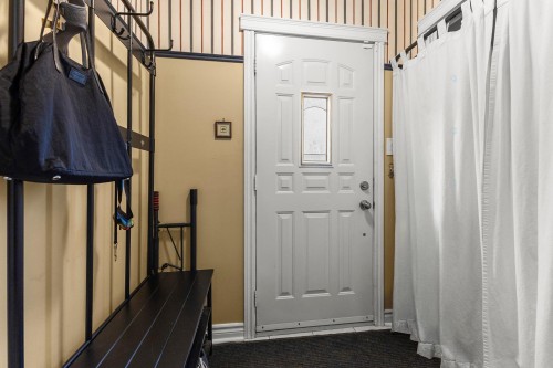 Autre - 4596 Rue Lake, Dollard-Des-Ormeaux, QC - Indoor Photo Showing Other Room