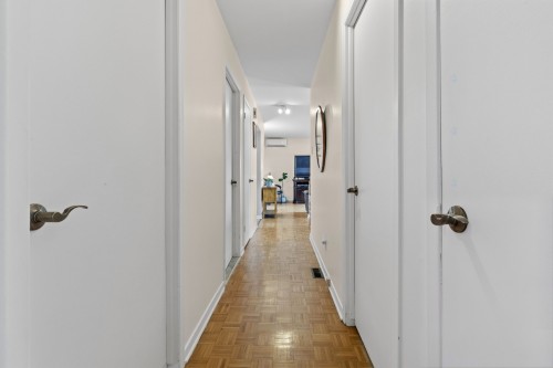 Corridor - 37 Rue Alphonse, Châteauguay, QC - Indoor Photo Showing Other Room